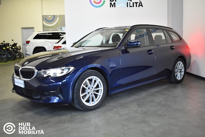 BMW 318d 48V Touring Business Advantage